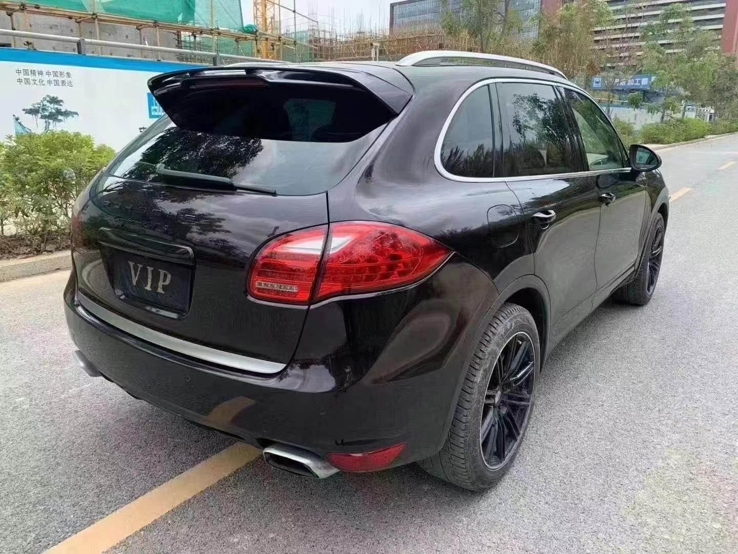 {賭波}(保时捷卡宴落地多少钱一辆)