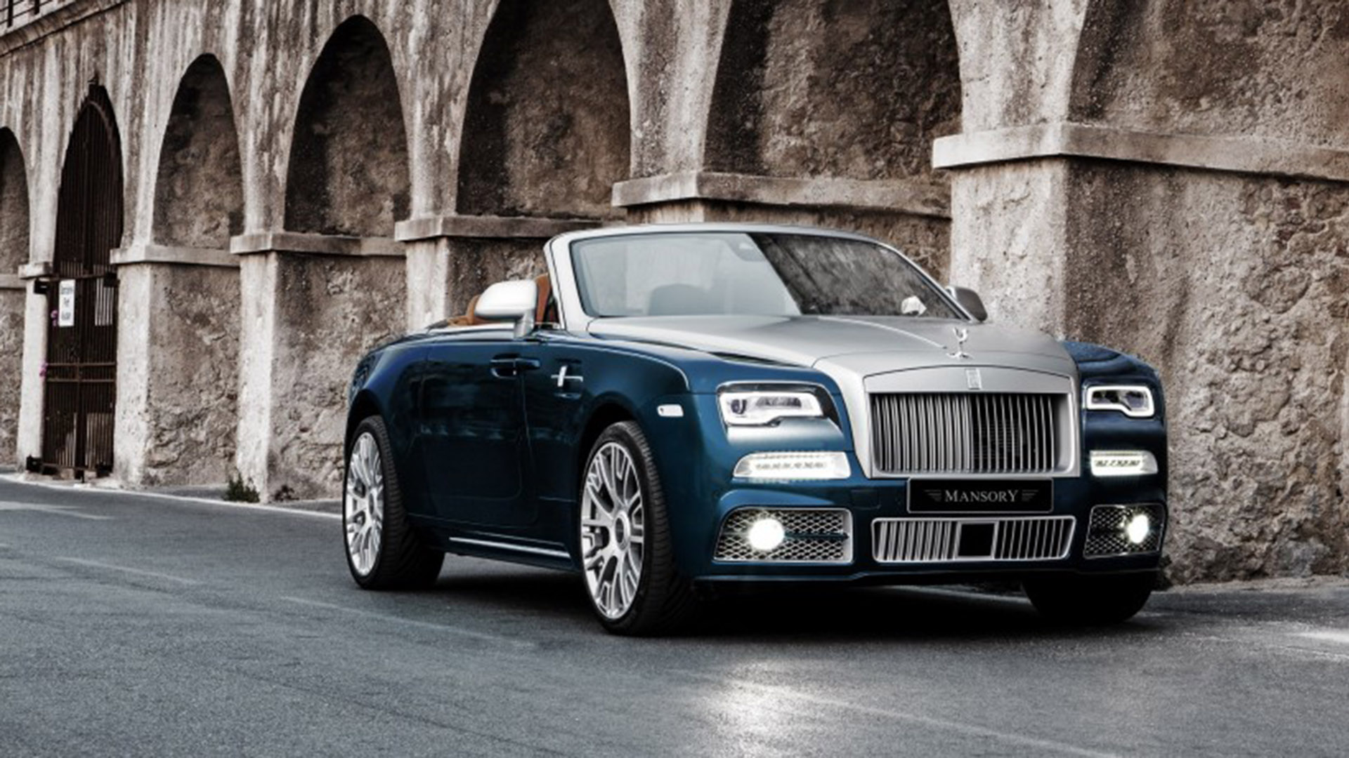 {捕魚機}(劳斯莱斯汽车价格及图片)